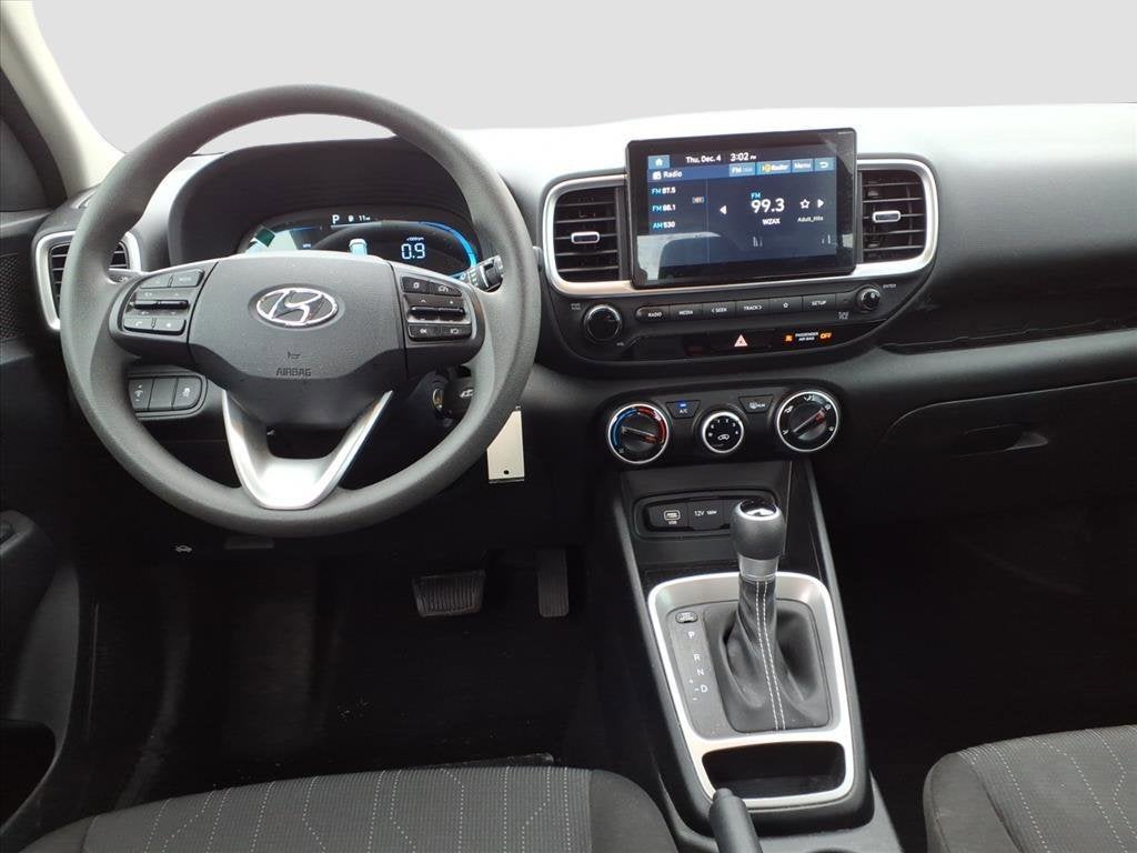 2025 Hyundai VENUE SE