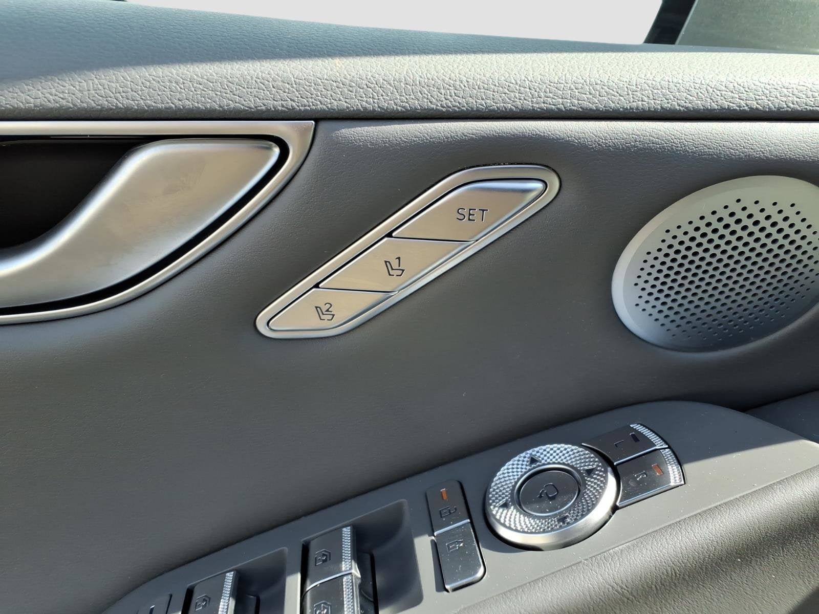 2025 Genesis G80 3.5T